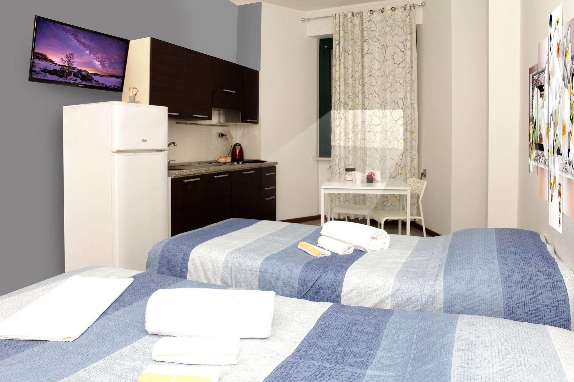 פיאצ'נצה Residence Europa מראה חיצוני תמונה